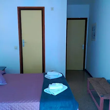 Miami Hotel *